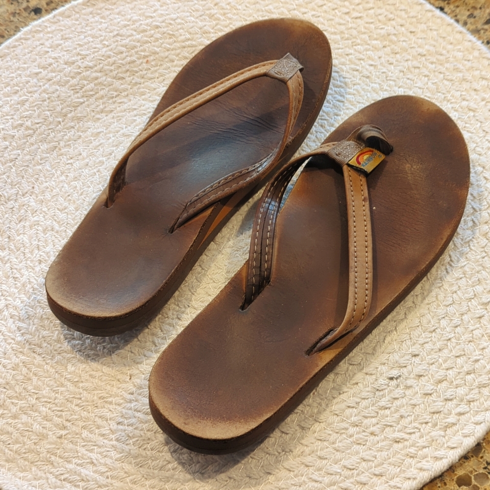 Classic Rainbow Flip flops - size small (5.5-6.5)